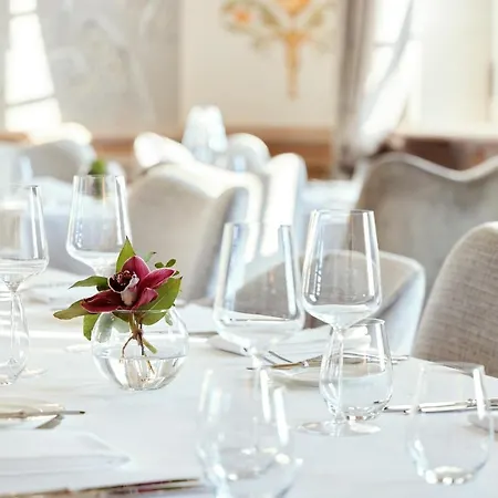 Bel Mon & 호텔 리브니크