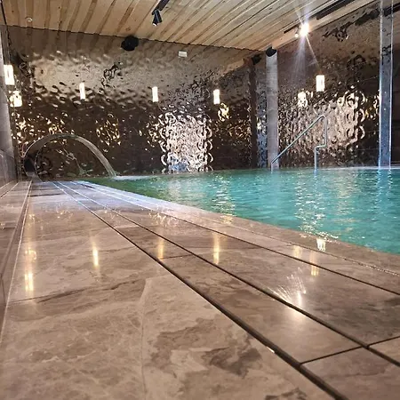 Ξενοδοχείο Bel Mon & 5*