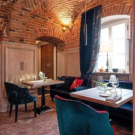 Hotel Bel Mon & 5*